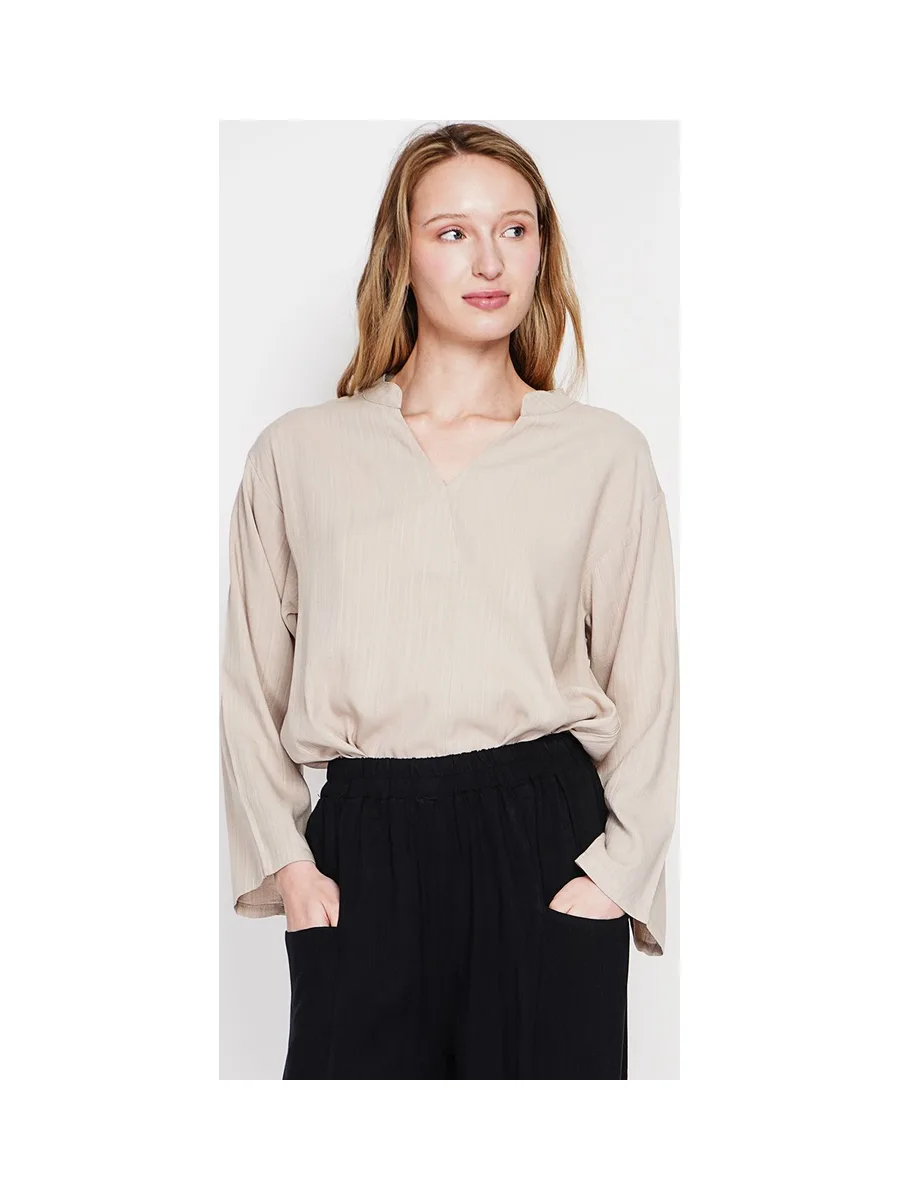 Blouse coupe ample col V en type polo à manches courtes 13