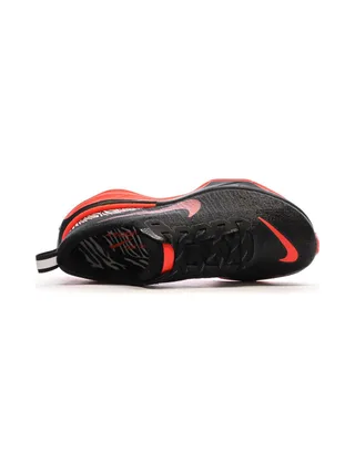 Chaussures de running Noir/Rouge Femme Nike Invincible 4