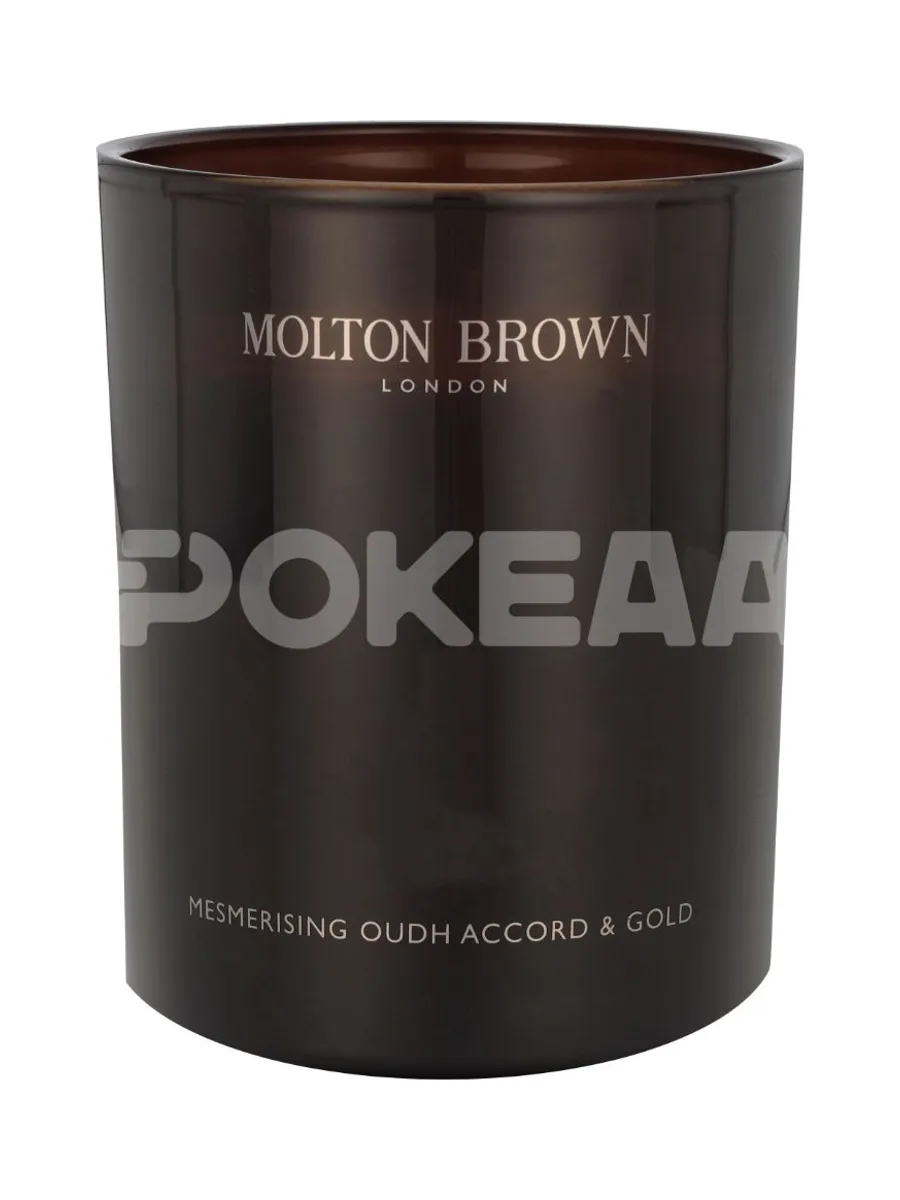 Molton Brown Mesmerising Oudh Accord & Gold Candle 2