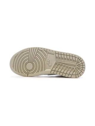 Basket Écru/Marron Mixte Nike Air Jordan 1 Low 5