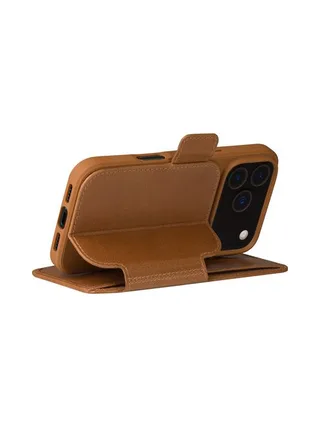 Copenhagen iPhone 17 Pro Tan 5