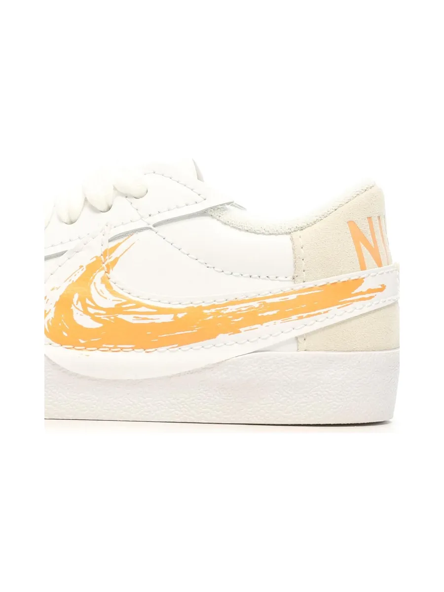 Baskets Blanches/Orange Mixte Nike Blazer Low 77 Jumbo 8