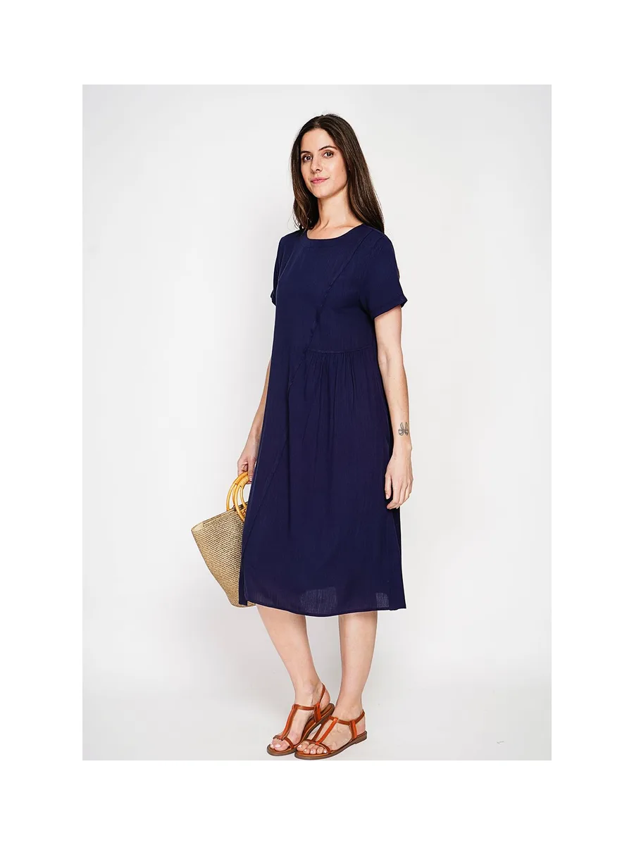 Robe découpe devant évasée à manches courtes 15