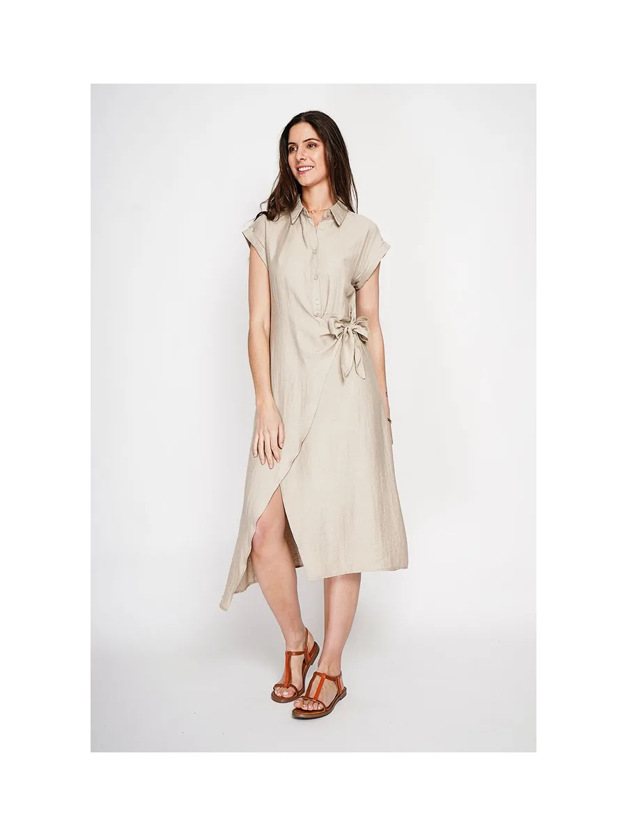 Robe longue col chemise boutonnée devant coupe évasée à manches courtes 7