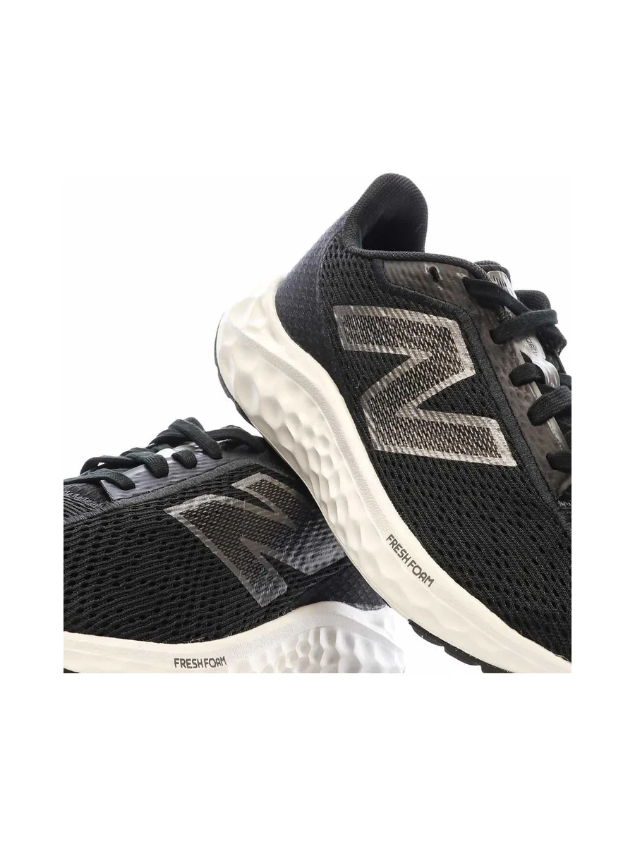 Chaussures de running Noires Femme New Balanc Arishi 8