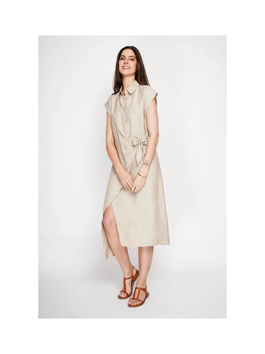 Robe longue col chemise boutonnée devant coupe évasée à manches courtes 5