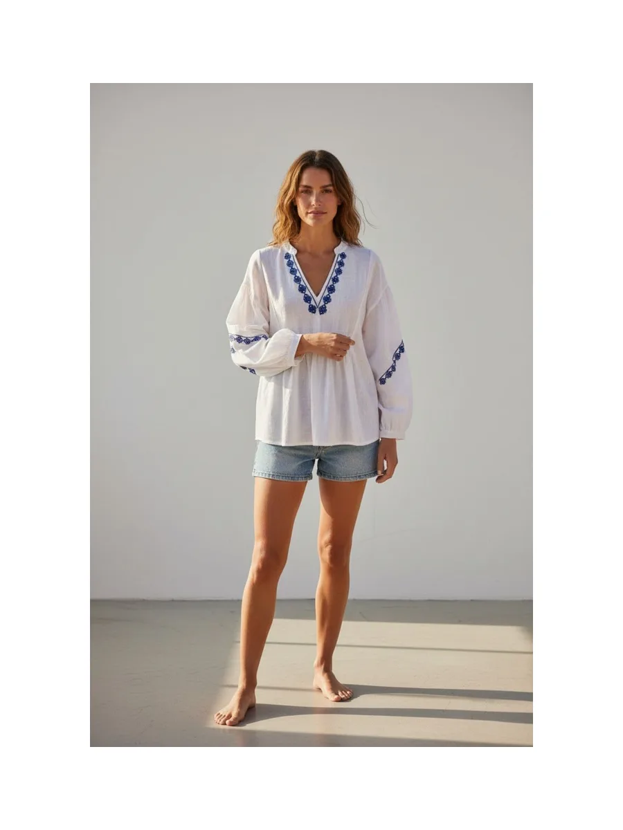 Blouse col tunisien en brodé à manches longues 5