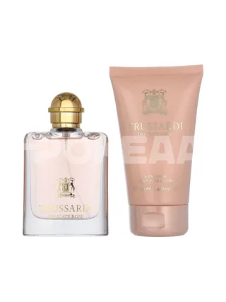 Trussardi Delicate Rose Urban Giftset 150ml - Edt Spray 50ml/Body Lotion 100ml 2