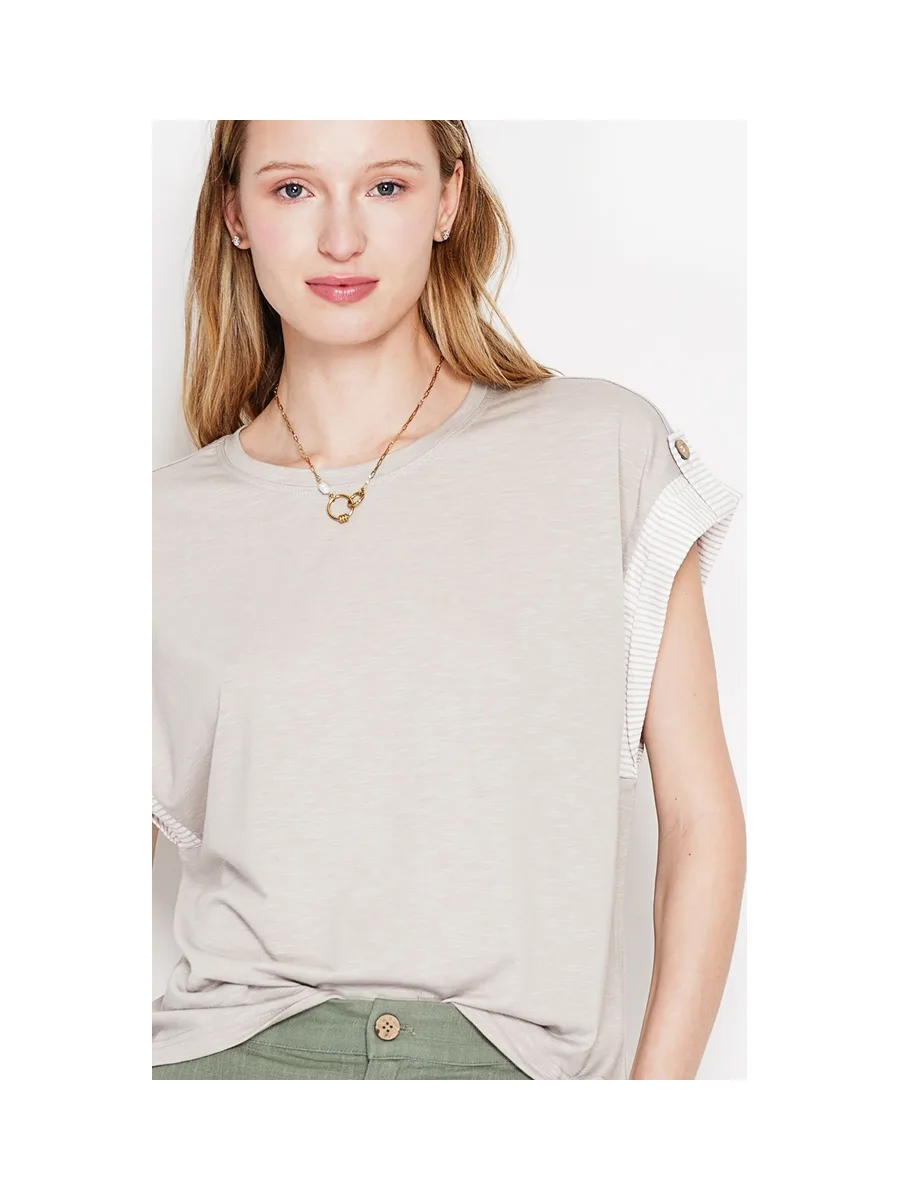T-shirt col rond coupe oversize manches court avec patte boutons 18