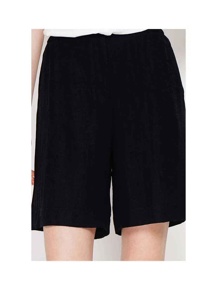 Bermuda taille haute coupe droite avec poche latérale 15