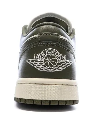 Baskets Kaki Mixte Nike Air Jordan 1 Low 3