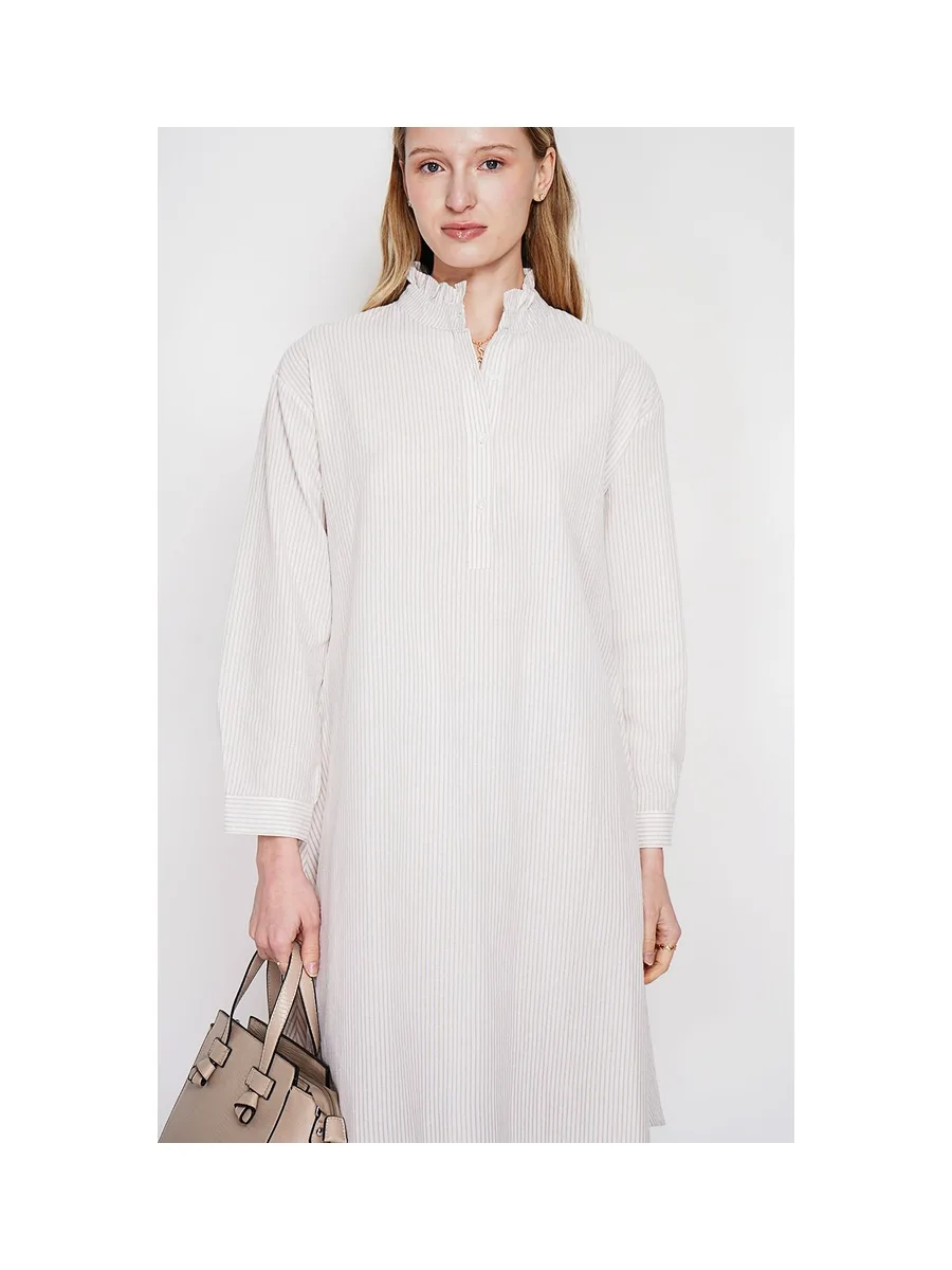 Robe col mao foufou évasée boutonnée devant à manches longues à rayure 8