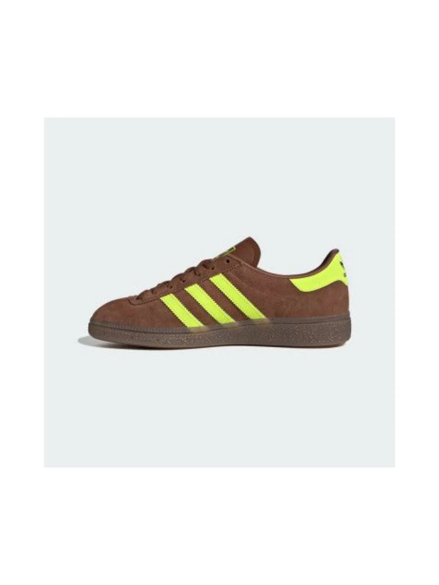 Baskets ADIDAS Munich W 2
