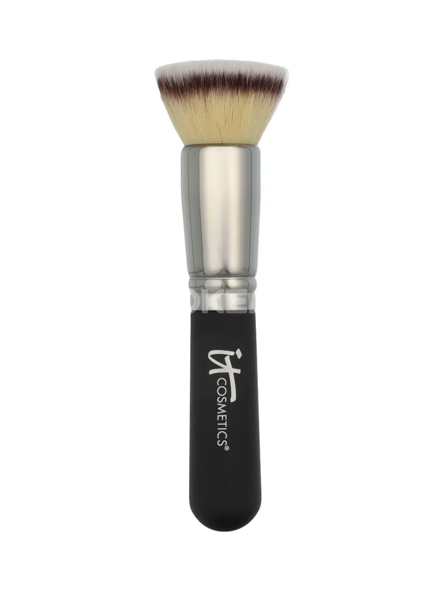 IT Cosmetics Heavenly Luxe Flat Top Buffing Brush - #06 1