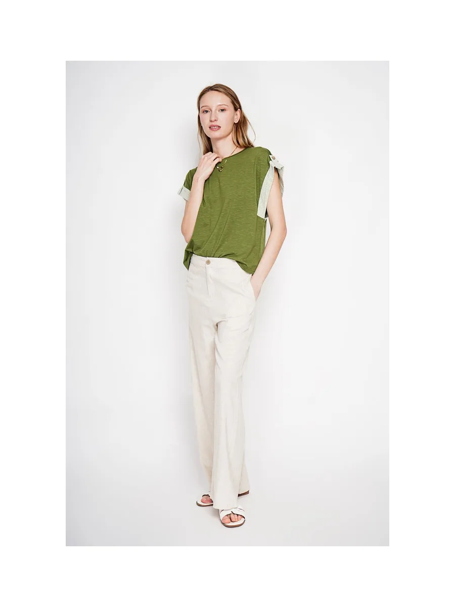 T-shirt col rond coupe oversize manches court avec patte boutons 14