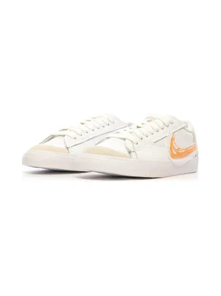 Baskets Blanches/Orange Mixte Nike Blazer Low 77 Jumbo 6