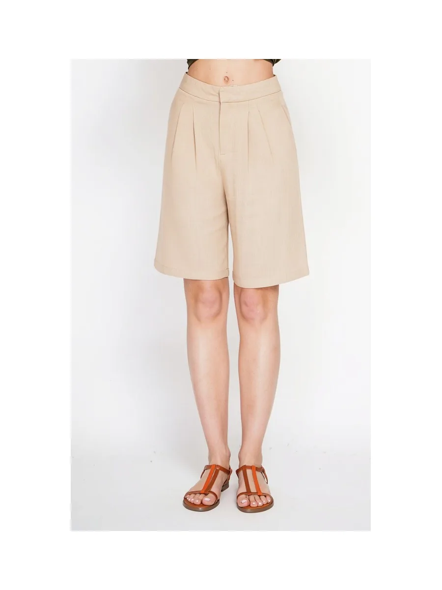 Bermuda taille haute , coupe droite avec poche latérale 5