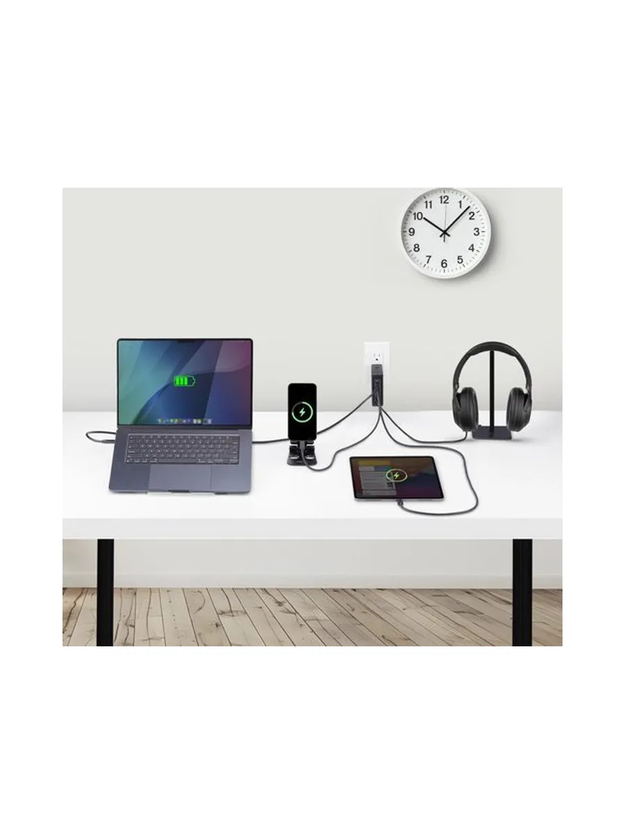 StarTech.com 3114GCU-WALL-CHARGER mobile device charger 10