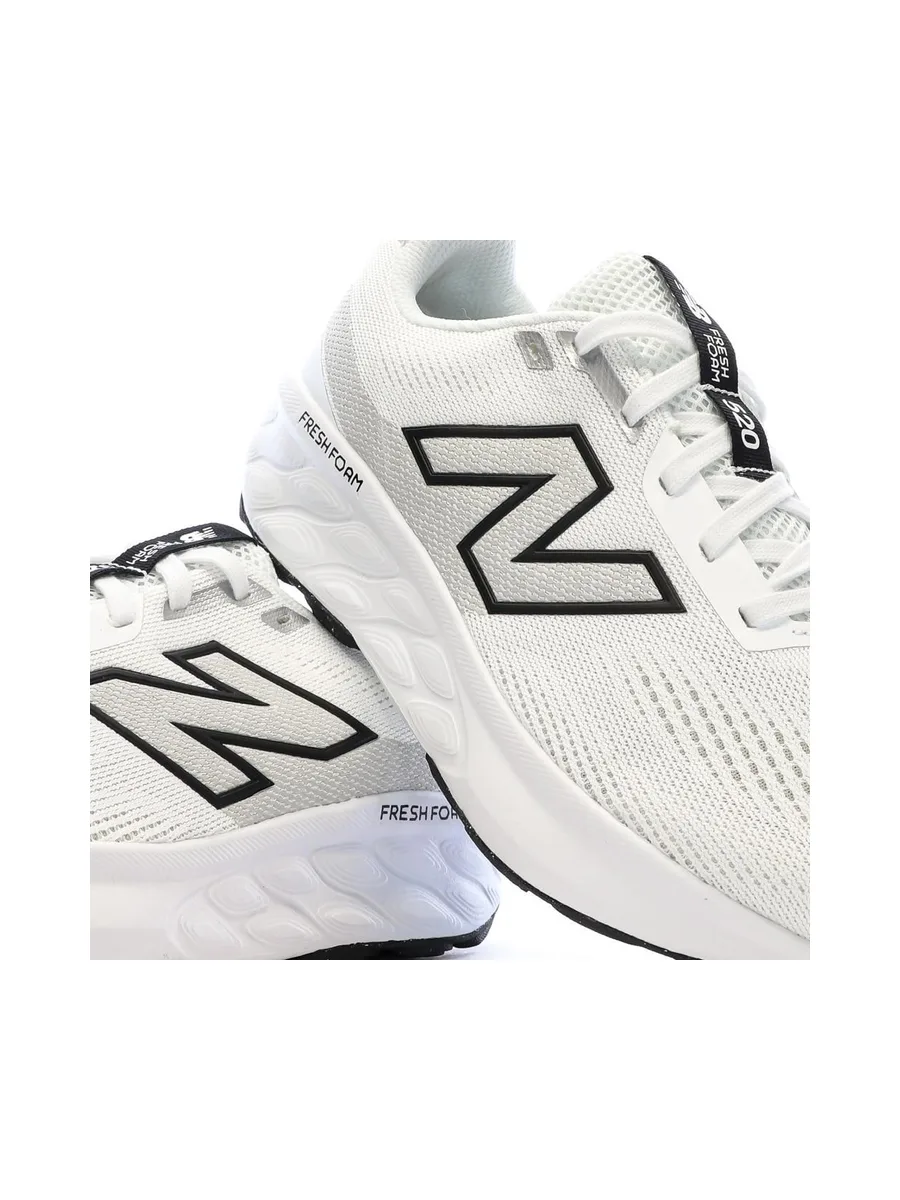 Chaussures de running Blanches Femme New Balance 520 8