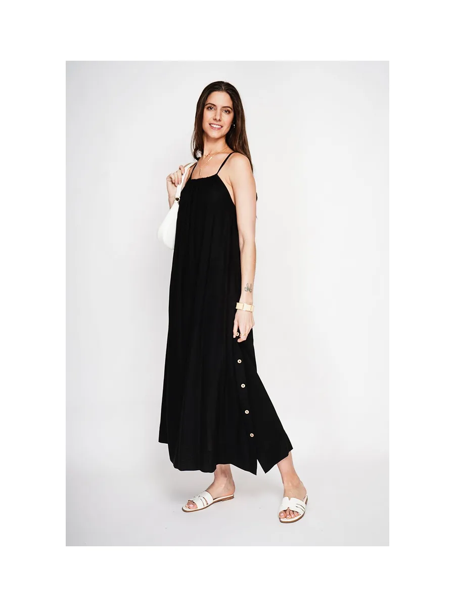 Robe longue en bretelle boutonnage sur les cotes 5