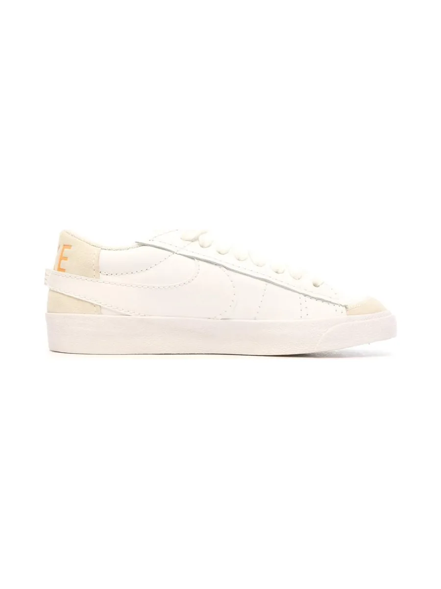 Baskets Blanches/Orange Mixte Nike Blazer Low 77 Jumbo 3