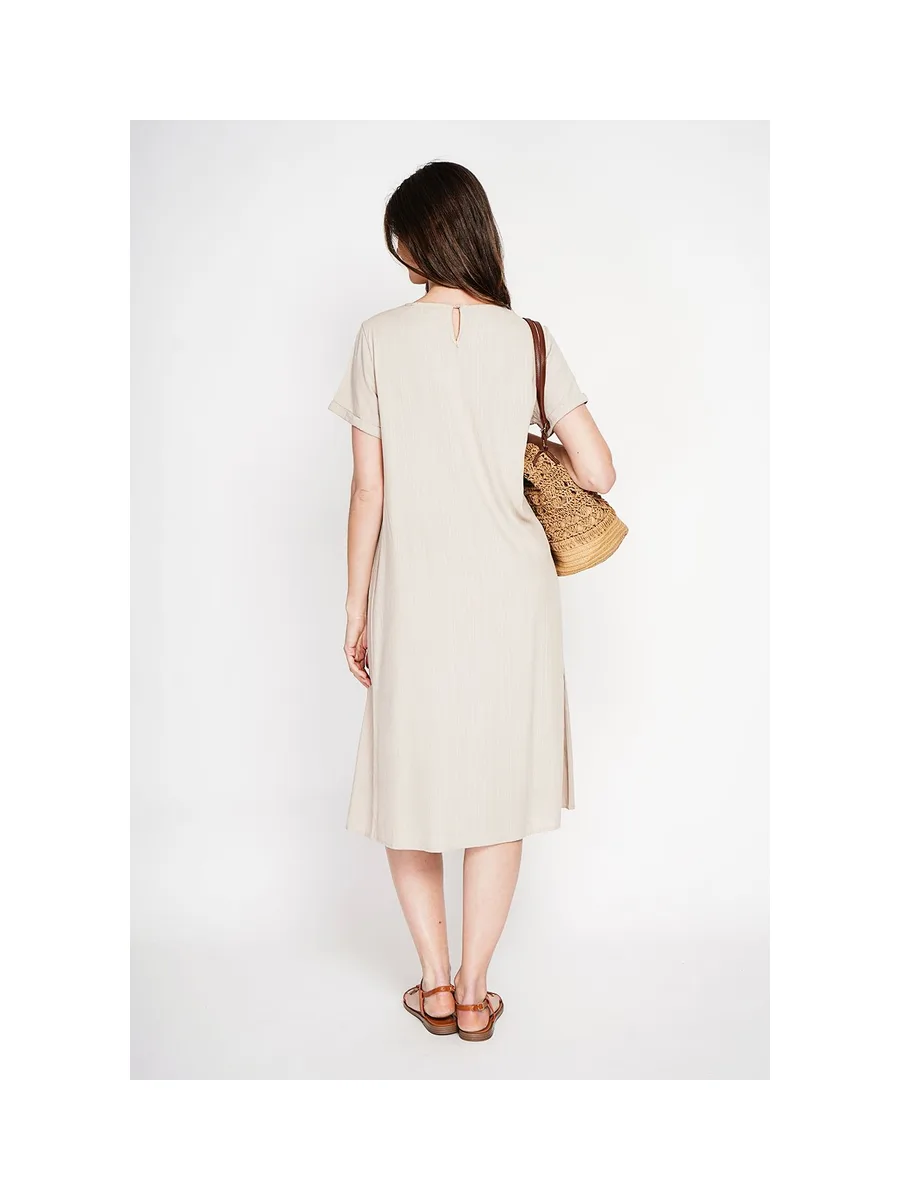 Robe découpe devant évasée à manches courtes 10
