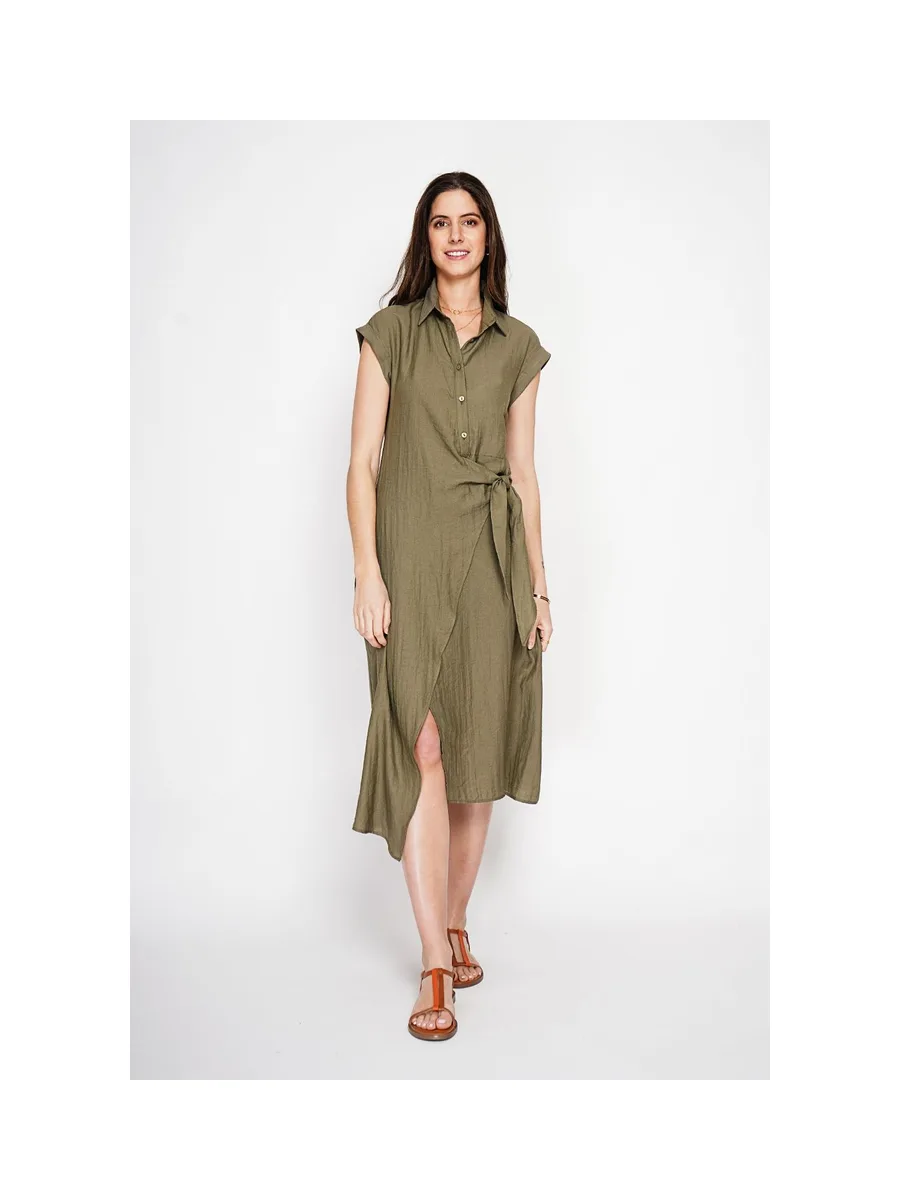 Robe longue col chemise boutonnée devant coupe évasée à manches courtes 1