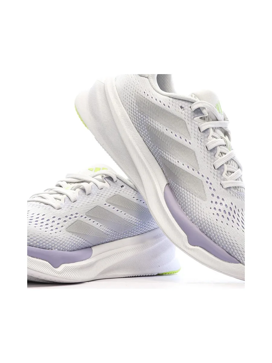 Chaussures de running Blanches Femme Adidas Supernovas 8