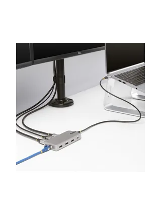 USB-C Triple-Monitor Multiport Adapter 7