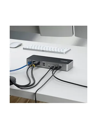 Triple-Monitor USB-C Dock 140W PD 2