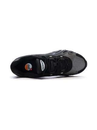 Baskets Noires Homme Nike Air Max Dn8 4