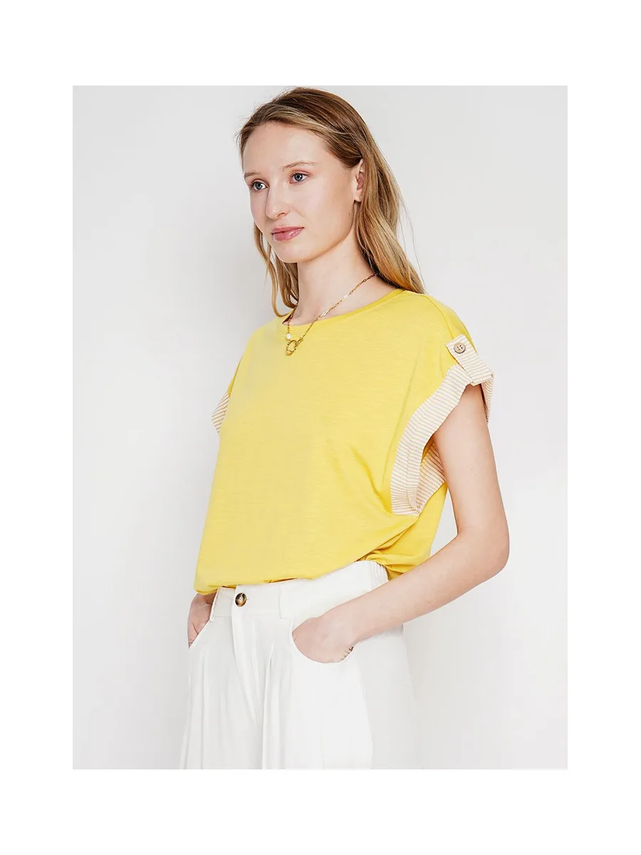 T-shirt col rond coupe oversize manches court avec patte boutons 10