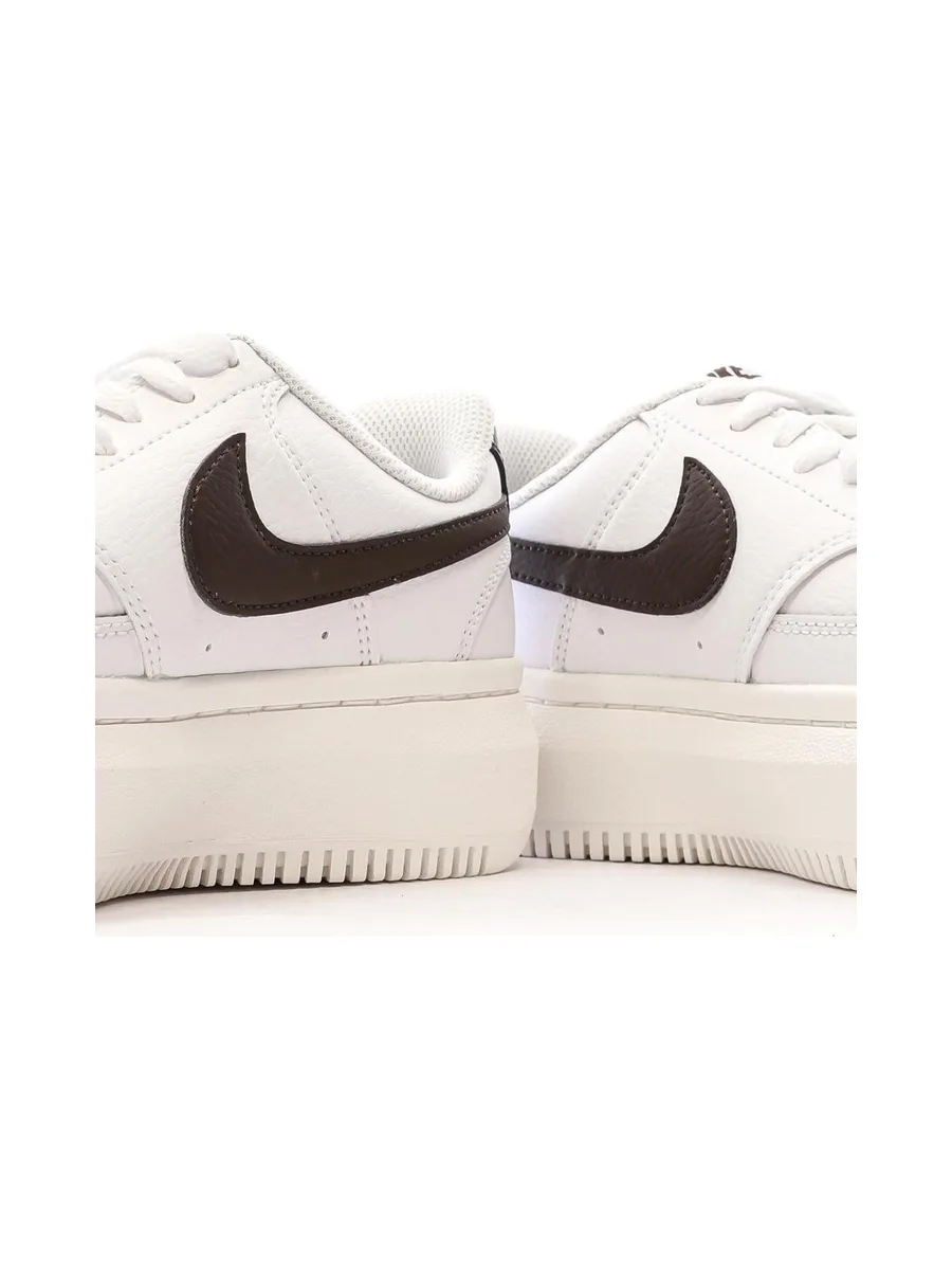 Baskets Blanc/ Noir Femme Nike Court Vision Alta 8