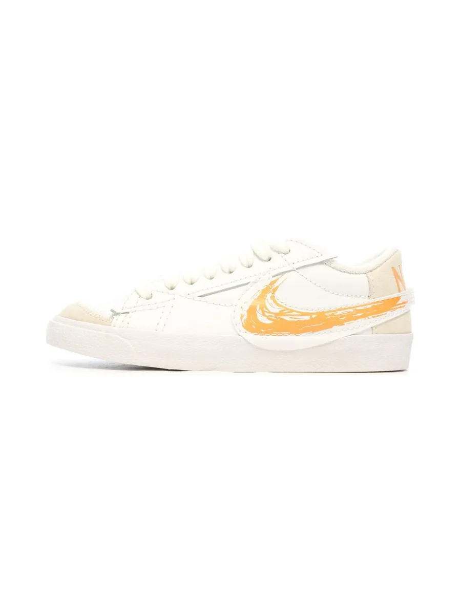 Baskets Blanches/Orange Mixte Nike Blazer Low 77 Jumbo 2
