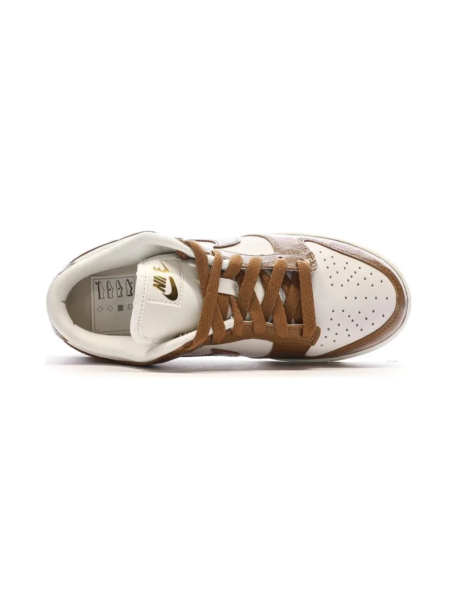 Baskets Blanches/Marrons Femme Nike Dunk Low 5