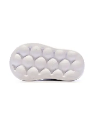 Baskets Blanc/Noir Garçon bébé Adidas Grand Court 2.0 101 Disney 5