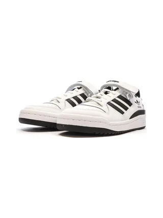 Baskets Blanches/Noires Homme Adidas Forum Low 6