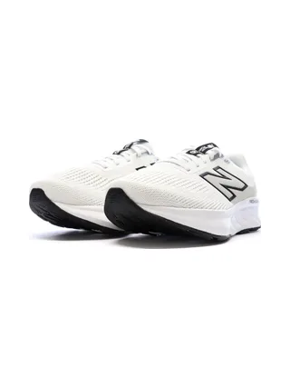 Chaussures de running Blanches Femme New Balance 520 6