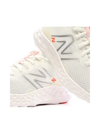 Chaussures de running Blanches Femme New Balance 411 lo 7