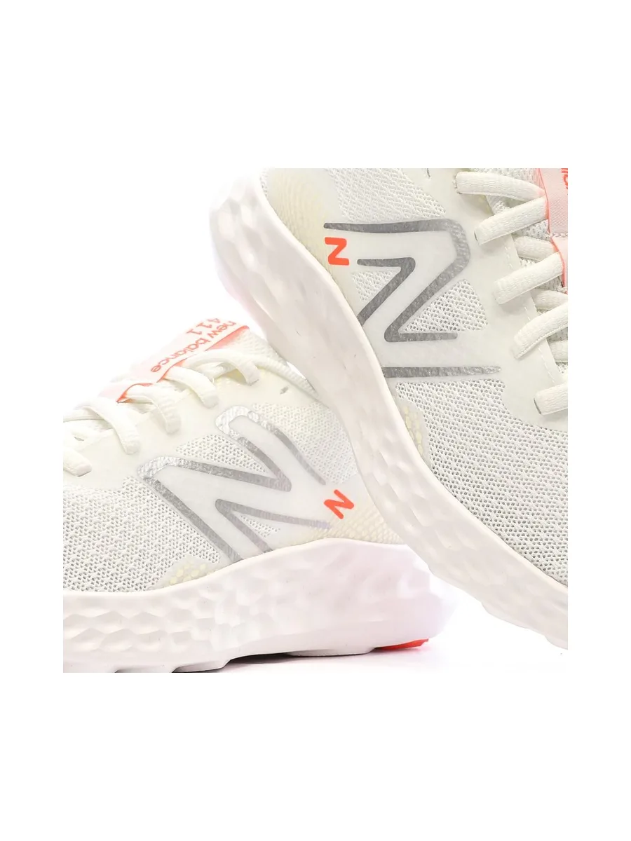 Chaussures de running Blanches Femme New Balance 411 lo 8
