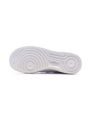 Baskets Blanches/Rouge Mixte Nike Air Force 1 07 5