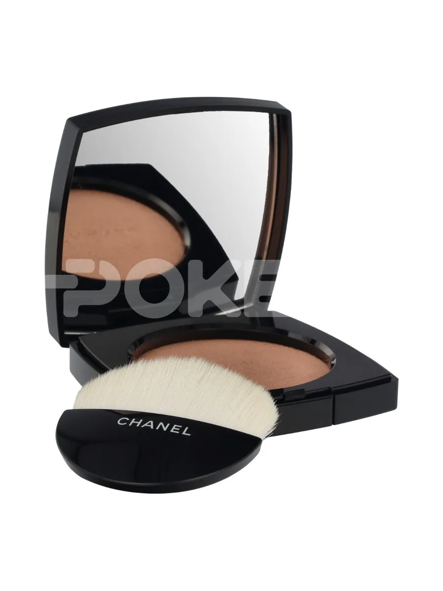 Chanel Poudre Lumiere Highlighting Powder 8.5g - #020 Warm Gold 2
