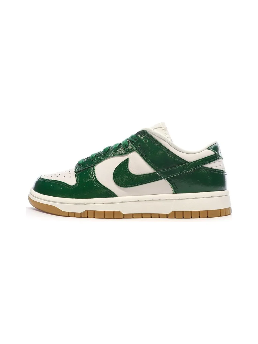 Baskets Blanches/Vertes Femme Nike Dunk Low 2