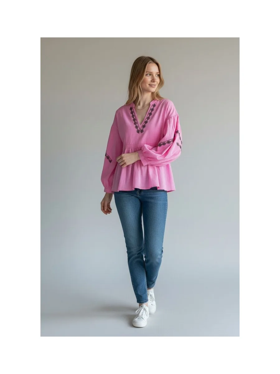 Blouse col tunisien en brodé à manches longues 10