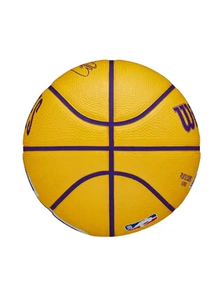 Ballon de Basketball Jaune Wilson Lebron James 2