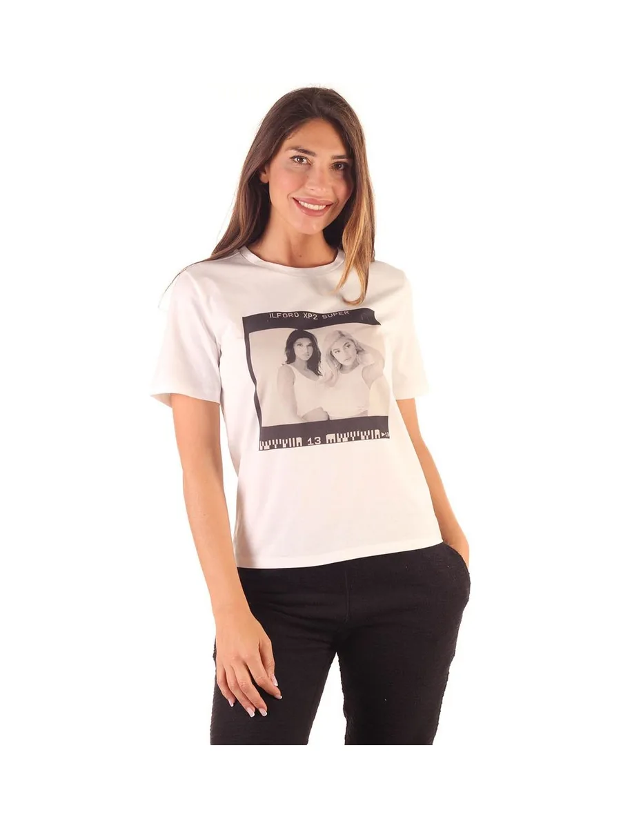 T-shirt KENDALL & KYLIE KKW344213 10