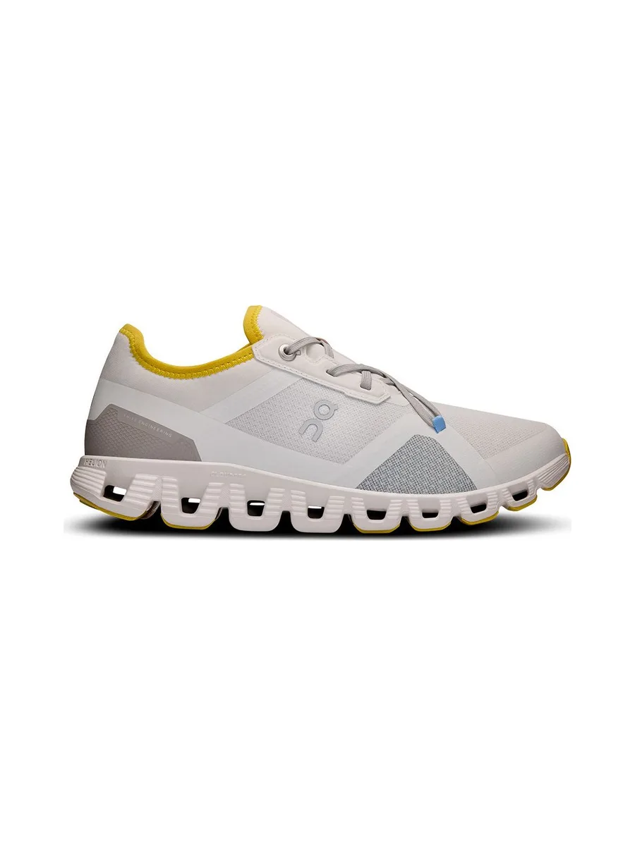 Publicité ON RUNNING Cloud X 3 - Chaussures 2