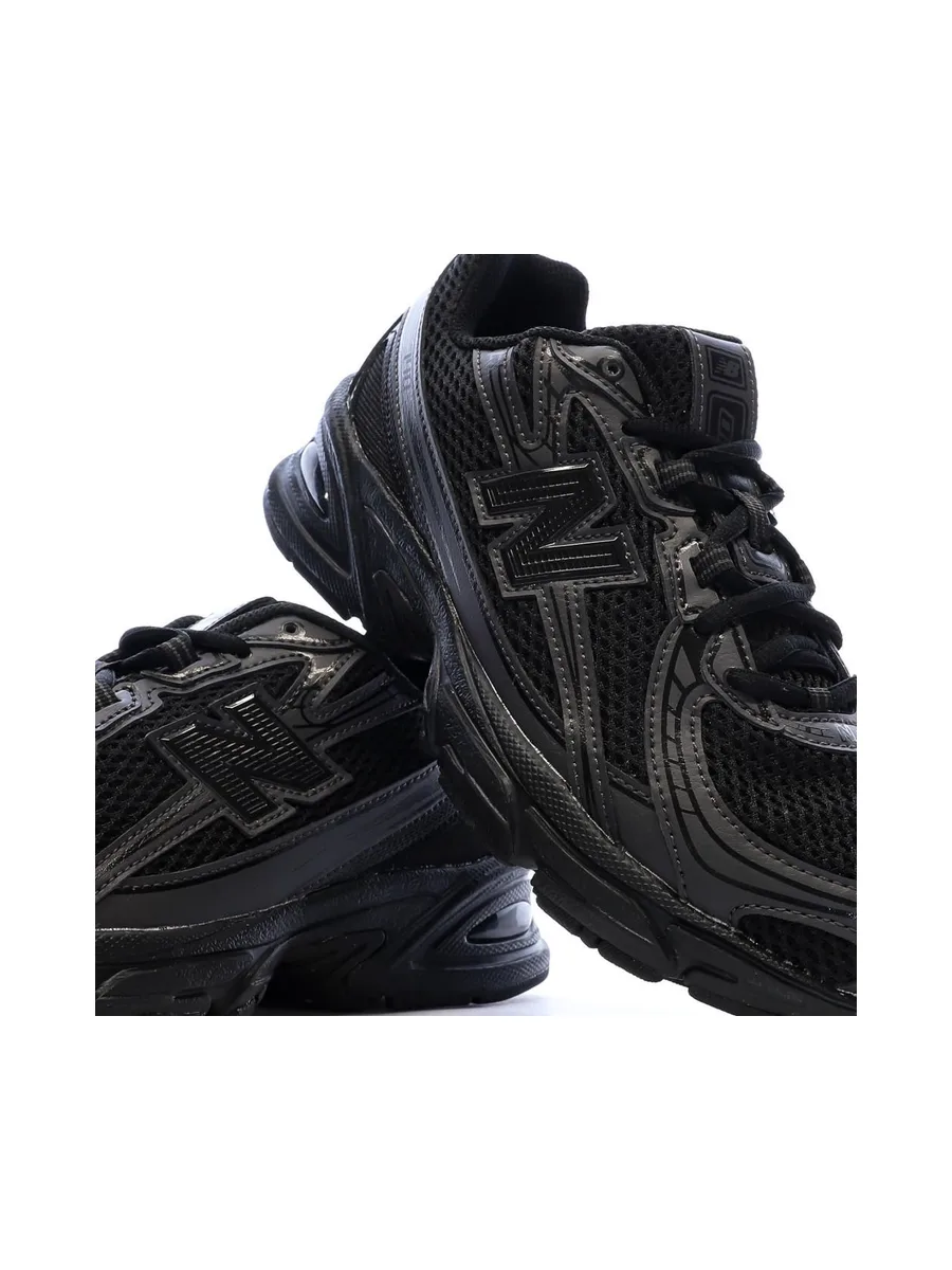 Baskets Noir Uni Homme New Balance 740 8