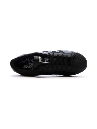 Baskets Noires Homme Adidas Superstar ID8723 4