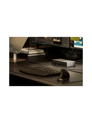 SD5000T5 EQ Thunderbolt 5 Triple 4K 10